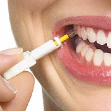 7 otázok a odpovedí: Všetko, čo potrebujete vedieť o medzizubnej kefke